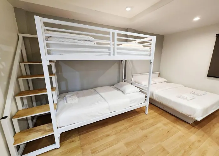 Cozy Private Family In Cbd Silom-sathorn - 240m To Bts Saint Louis Bangkok