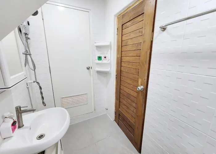 Cozy Private Family In Cbd Silom-sathorn - 240m To Bts Saint Louis Appartamento Bangkok